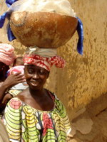 Gambia - Kobieta