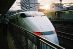 Japonia - Odawara, poci�g Shinkansen.