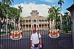 USA - Hawaje, Honolulu, przed Pa�acem Gubernatora.