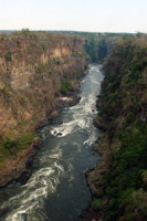Zimbabwe - Rzeka Zambezi poni�ej wodospadu Wiktorii.